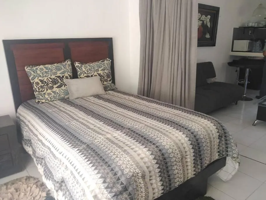 Bonita Casa A Dos Cuadras Del Mar Villa Playa del Carmen